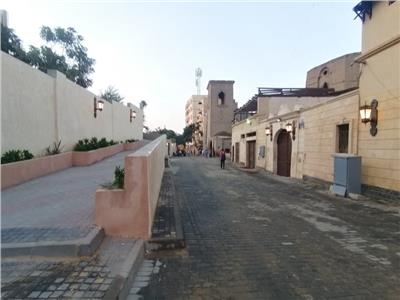 القاهرة: وضع  اللمسات الجمالية للانتهاء من تطوير شارع الاشراف 