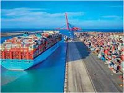 مركز عالمي للتجارة.. فيديو جوي يرصد معدلات تطوير ميناء السخنة 