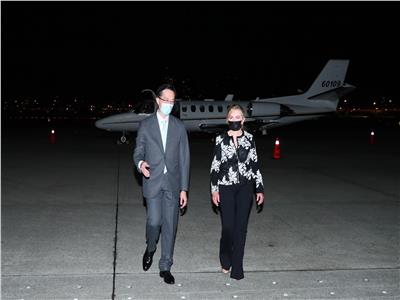 في استفزاز جديد للصين .. نائبة أمريكية تصل إلى تايوان بطائرة عسكرية | صور