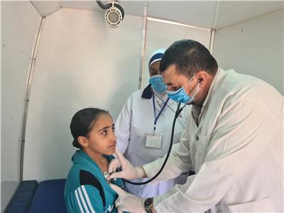 الكشف على 1370 مواطنا في قافلة طبية بمركز دمنهور 