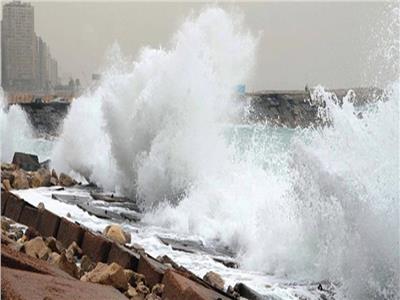 ارتفاع أمواج البحر الأحمر 2.5 متر ورياح نشطة مثيرة للرمال والأتربة 