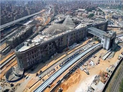 تصوير جوي يرصد أعمال تنفيذ محطة مصر الجديدة للقطارات بـ«شتيل»| فيديو