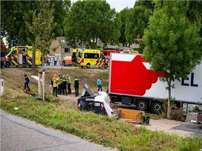 مقتل عدة أشخاص بعد اقتحام شاحنة لحفل في هولندا