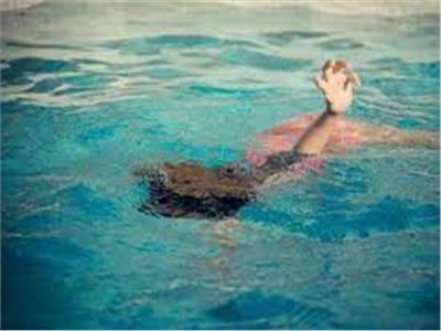 مصرع طفلة غرقًا في مياه بحر يوسف بالمنيا