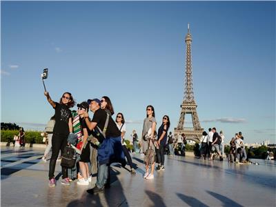 وزيرة السياحة الفرنسية: 70% من المواطنين قضوا أجازة هذا الصيف