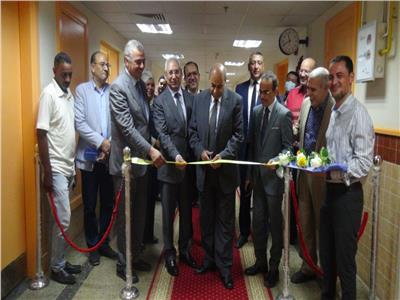 رئيس جامعة المنيا يفتتح وحدة الأشعة المقطعية بمستشفى الكبد الجامعي