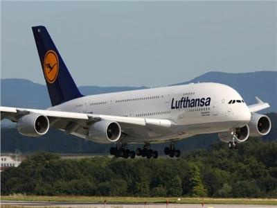 «لوفتهانزا» الألمانية تلغي رحلاتها الجوية بسبب إضراب العاملين 