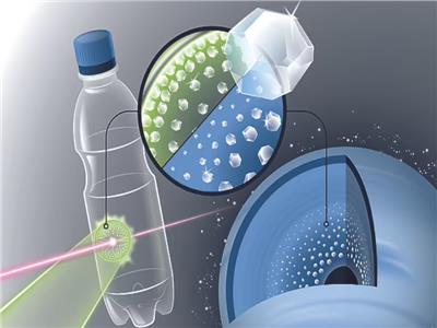 بنبضات الليزر.. علماء يصنعون ألماس من الزجاجات البلاستيكية