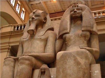 خبير آثار يرصد لمسات الحب بين الزوجين فى مصر القديمة 