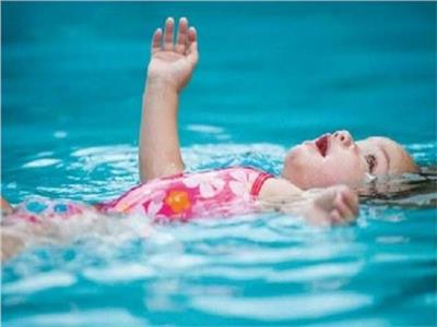 مصرع طفلة غرقًا داخل حمام سباحة نادي شهير بمدينة نصر