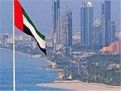 الإمارات تستغني عن «نظام الكفيل».. زيارة دون اشتراط مستضيف