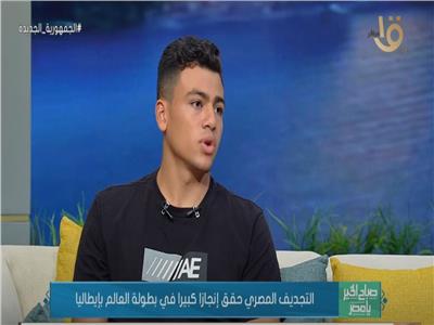 بطل منتخب مصر للتجديف يكشف مشوار وصوله لنهائي سباق القارب الفردي |فيديو