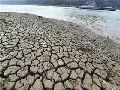 تراجع كبير في «منسوب المياه» بأكبر بحيرة عذبة بالصين
