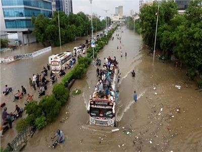 واشنطن تقدم 20 مليون دولار لمساعدة المتضررين من فيضانات باكستان