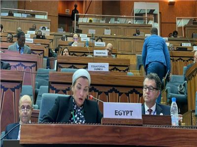 وزير البيئة تستعرض برنامج الرئاسة المصرية للمبادرات الأفريقية في مؤتمر المناخ 