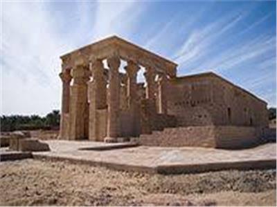 الجريدة الرسمية تنشر قرار اعتبار المنطقة المحيطة بمعبد هيبس «أرض أثرية»      