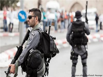 وسائل إعلام إسرائيلية: عملية طعن قرب تل أبيب ومقتل المُنفذ