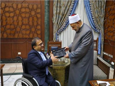 السفير النيبالي لدى القاهرة في استضافة مشيخة الأزهر