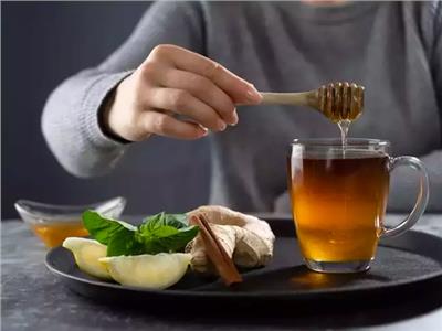 دراسة تكشف هل يفرز العسل السموم عند خلطة بمشروب ساخن