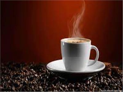 استشاري أمراض قلب يكشف أضرار الإفراط في شرب القهوة | فيديو
