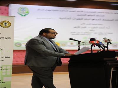مدير البيئة بالجامعة العربية: منتدى جامعة الأزهر حول التغيرات المناخية يأتي في توقيت مهم