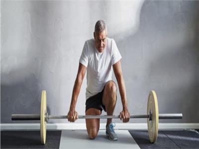 دراسة جديدة توضح فوائد رياضة رفع الأثقال لكبار السن 