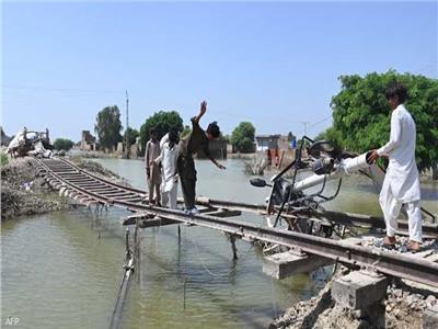 مقتل 1700 شخص وإصابة 12800 آخرين بسبب الفيضانات في باكستان