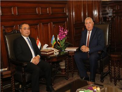 وزيرا «الزراعة» و«التنمية الأوزبكستاني» يبحثان التعاون بين البلدين