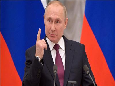 بوتين يأمر بتشكيل لجنة حكومية للتحقيق في حادث «جسر القرم»
