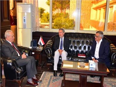 لبحث سبل التعاون المشترك.. محافظ الاقصر يلتقى بسفير إيطاليا لدى مصر‎‎