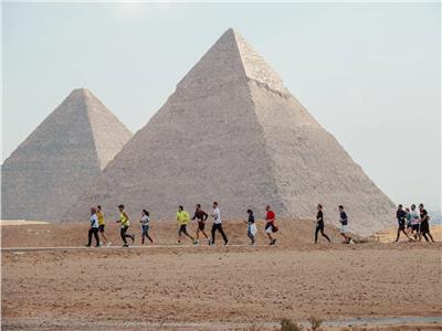 وزير الرياضة يشهد مؤتمر الإعلان عن تنظيم أضخم ماراثون في مصر بمنطقة الأهرامات