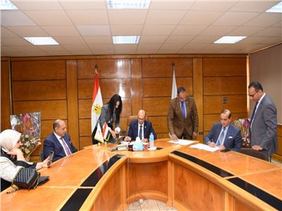 جامعة أسيوط تجدد تعاونها المشترك مع شركة مصر للسياحة