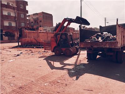 رفع 986 طن مخلفات وقمامة بأحياء محافظة الجيزة