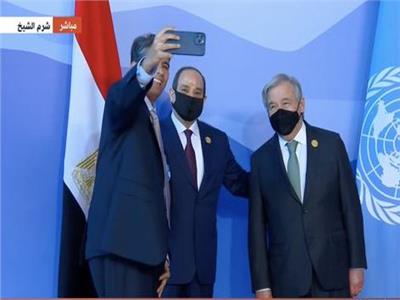 قمة المناخ.. رئيس جمهورية بالاو يلتقط «سيلفى» مع الرئيس السيسى وجوتيرش