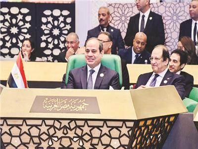 الخبراء يرحبون بكلمة الرئيس في القمة العربية الـ31 بالجزائر