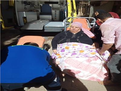 أمن القاهرة يستجيب لمسنة وينقلها إلى إحدى المستشفيات 