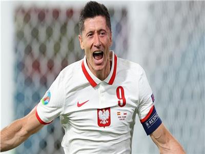 ليفاندوفسكي على رأس القائمة النهائية لبولندا استعدادا لمونديال 2022