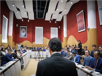 جامعة بكازاخستان تمنح أمين عام مجلس حكماء المسلمين الأستاذيَّة الفخرية