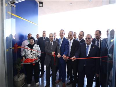 وزير الكهرباء يشهد التشغيل التجريبي لمركز التحكم الآلي لجنوب سيناء بشرم الشيخ