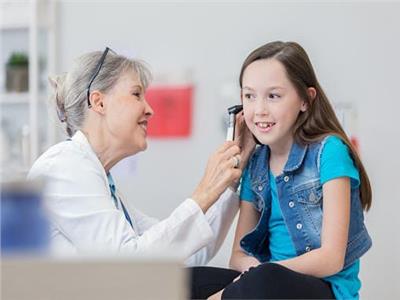 5 طرق لعلاج فطريات خلف الأذن عند الأطفال 