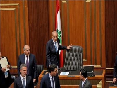 بدء توافد النواب اللبنانيين للمشاركة في الجلسة السادسة لانتخاب رئيس للبلاد