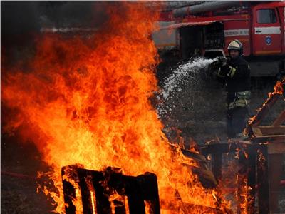 حريق هائل بمحطة تعبئة الغاز بمقاطعة لينينجراد الروسية