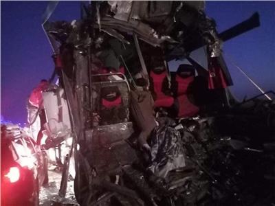 الصور الأولى لحادث أتوبيس نقل ركاب على طريق الزعفرانة بالبحر الأحمر