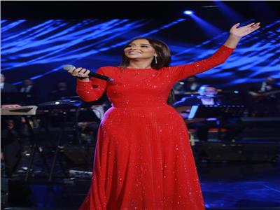 بلقيس تشدو بأجمل أغانيها في احتفالات سلطنة عمان بالعيد الوطني 