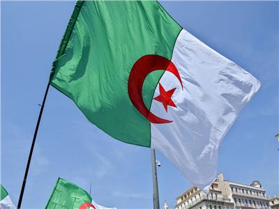 الحكم باعدام 48 شخصًا احرقوا مواطن حًيا في الجزائر