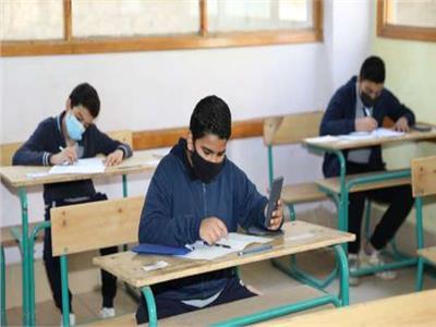 «التعليم» تكشف حقيقة فصل طلاب الثانوية العامة بمدرسة في طنطا 