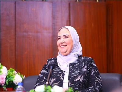  وزيرة التضامن تفتتح الصالون الثقافي للنقابة العامة لاتحاد كتاب مصر