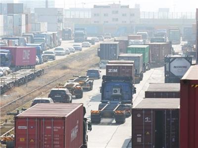 كوريا الجنوبية: إضراب سائقي الشاحنات «تهديد نووي» لجارتنا الشمالية