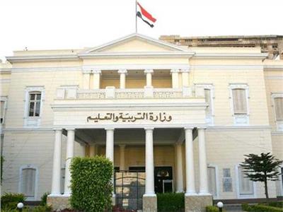«التعليم»: إجراء امتحانات ثالثة إعدادي بمدارس المسار المصري وفقًا للنظام المتبع