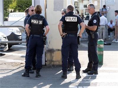 تحذيرات فرنسية من خطر إرسال طرود مفخخة